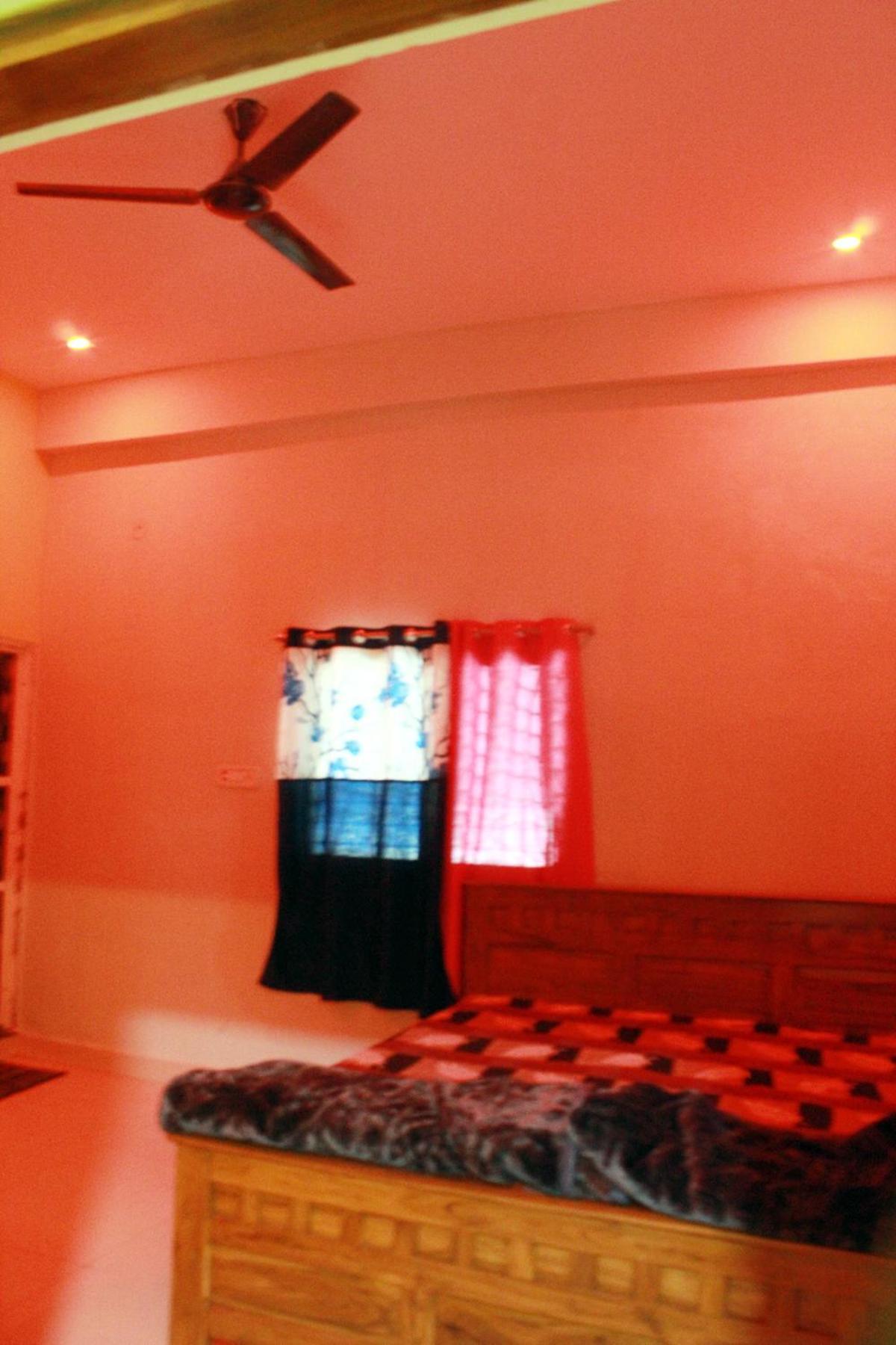 Utsav Lodge And Mangal Bhavan Piparia Екстер'єр фото