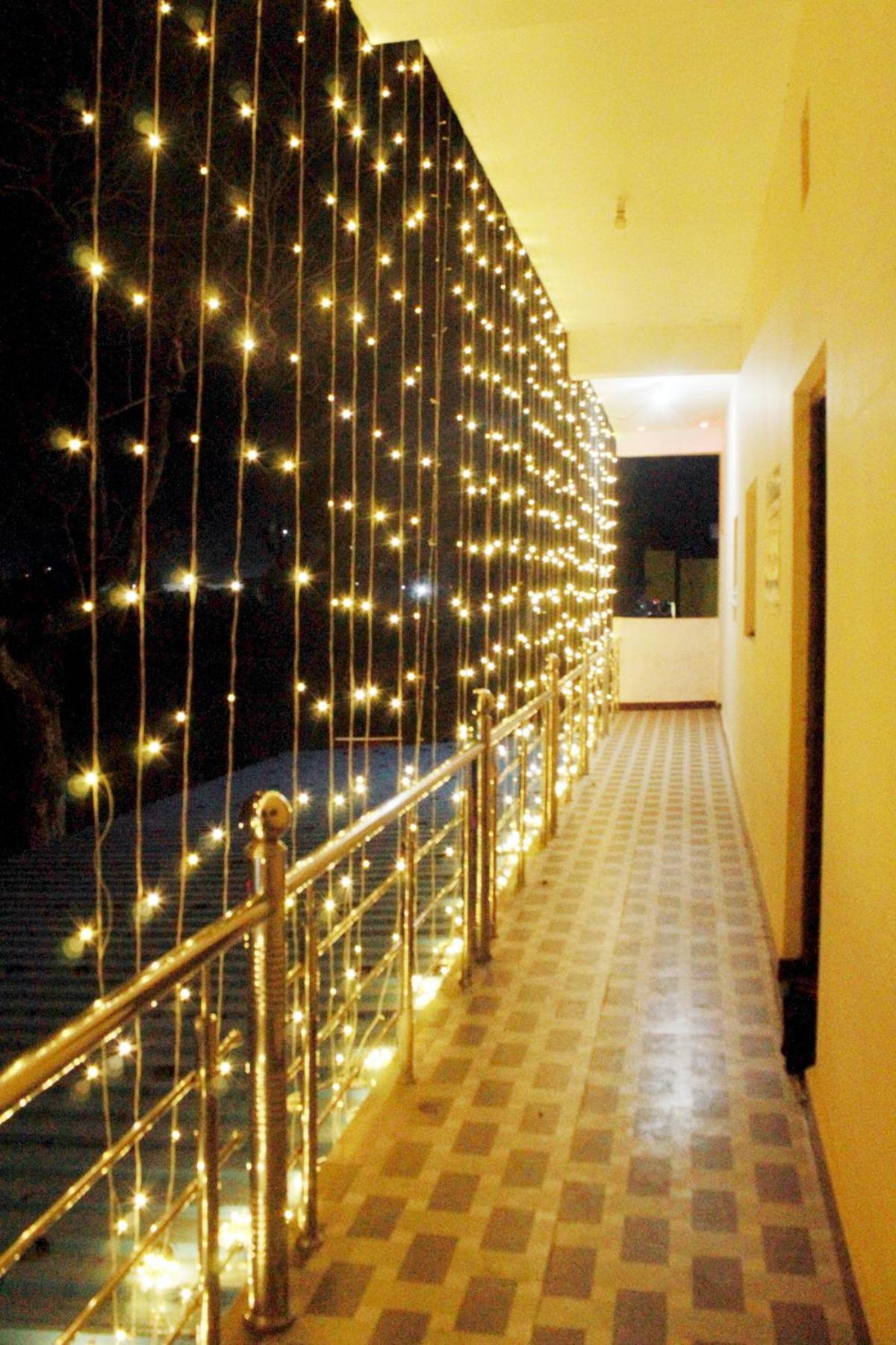 Utsav Lodge And Mangal Bhavan Piparia Екстер'єр фото
