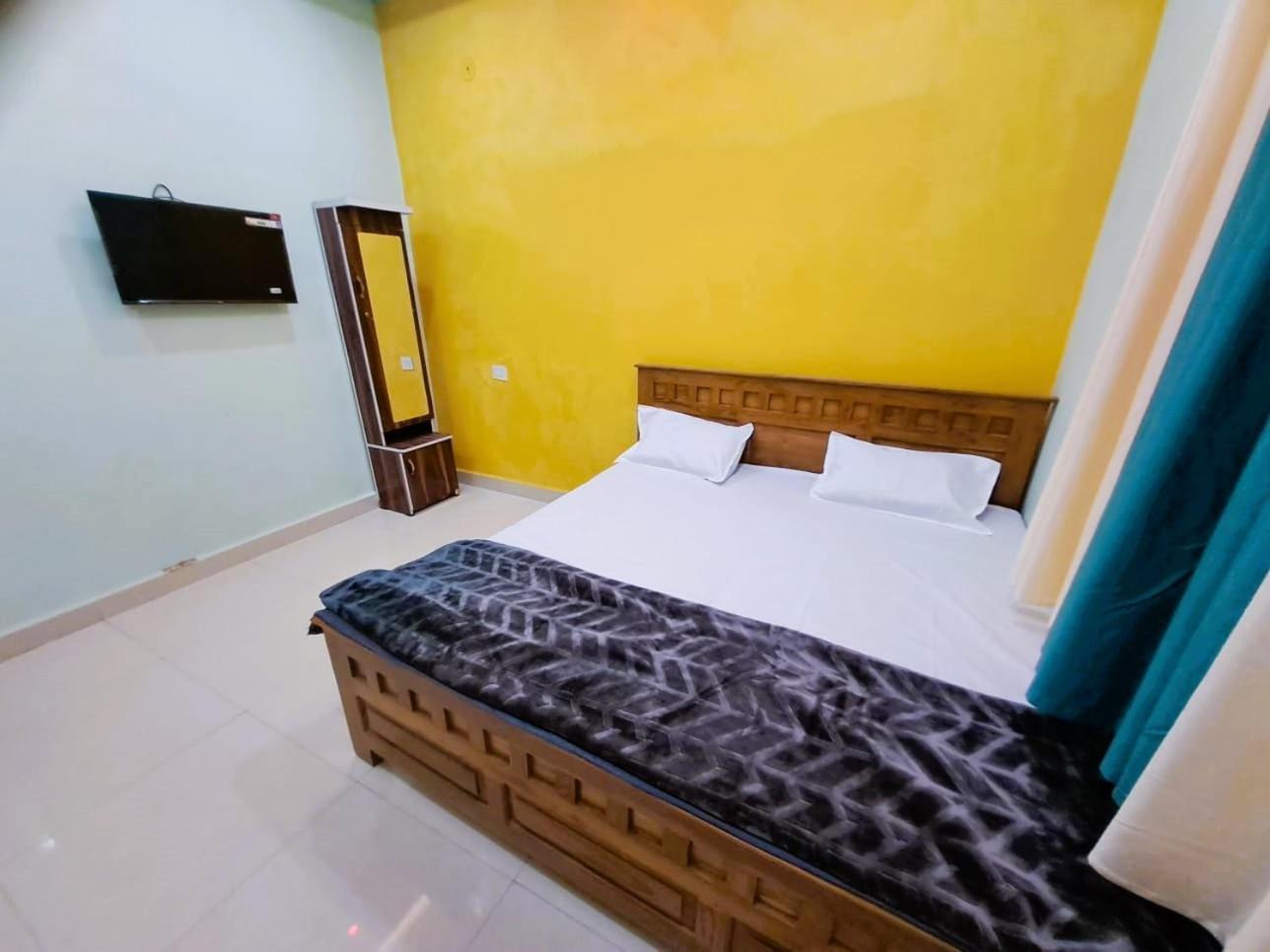 Utsav Lodge And Mangal Bhavan Piparia Екстер'єр фото